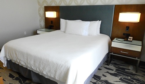 Suite, 1 très grand lit, accessible aux personnes à mobilité réduite, non-fumeurs (Roll In  Shower)