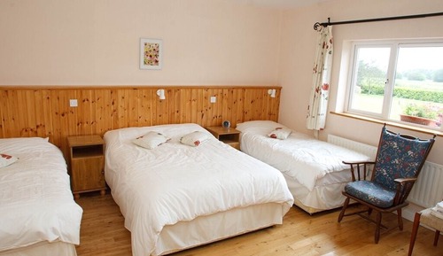 Suite, salle de bains attenante