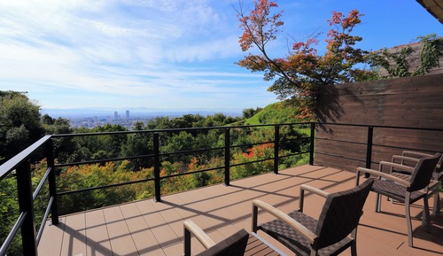 Chambre Familiale, terrasse, vue ville