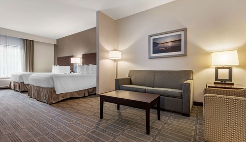 Suite, 2 grands lits, accessible aux personnes à mobilité réduite, baignoire (with Sofabed)