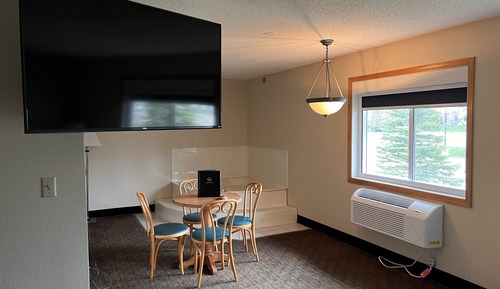 Chambre Deluxe, 1 très grand lit, accessible aux personnes à mobilité réduite, non-fumeurs
