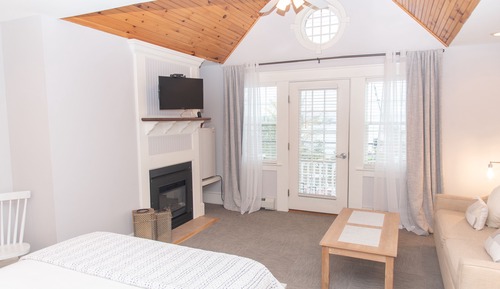 Chambre, 1 grand lit et 1 canapé-lit