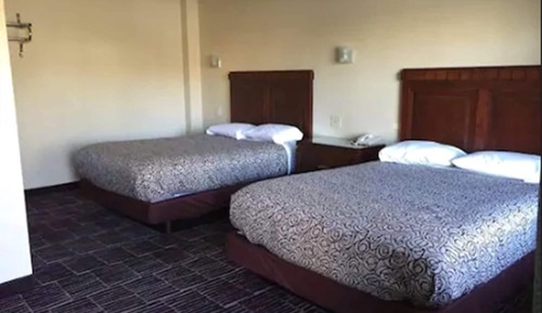 Chambre, 2 grands lits, non-fumeurs