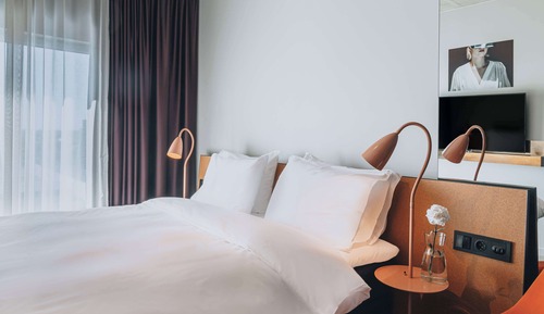 Chambre, 1 grand lit, vue ville