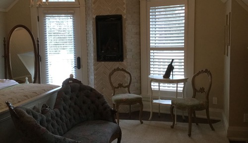 Chambre Supérieure, 1 très grand lit, balcon, vue jardin (Whispering Pines)