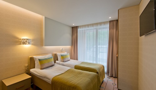 Suite Familiale (with Spa Access)