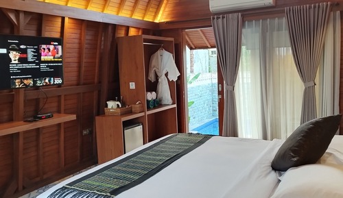 Villa Panoramique, 1 chambre, accès piscine, vue plage (Hut)