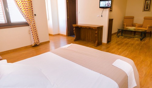 Chambre Supérieure Double ou avec lits jumeaux