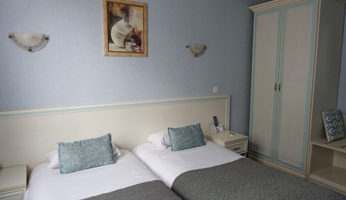 Chambre avec lits jumeaux