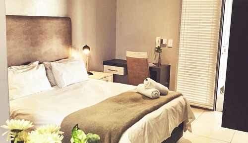 Chambre Double Standard, 1 grand lit