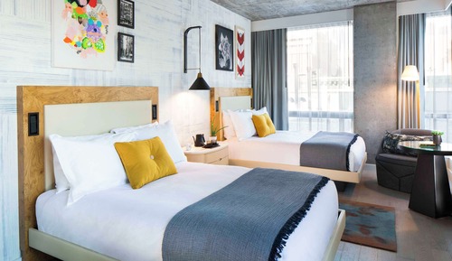 Chambre, 2 lits doubles, accessible aux personnes à mobilité réduite (Shower)