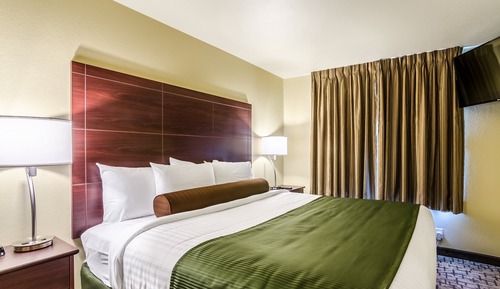 Chambre, 1 très grand lit, non-fumeurs