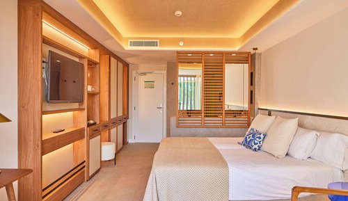 Suite Junior, piscine privée, vue mer