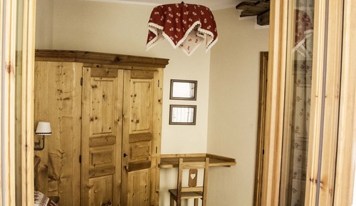 Chambre Double, salle de bains privée, vue ville