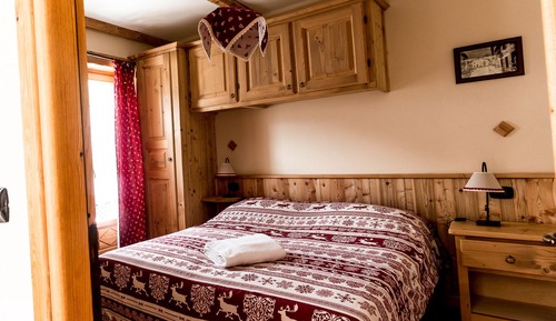 Appartement, 2 chambres, coin cuisine, vue montagne