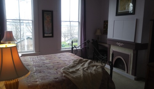 Chambre, 1 très grand lit