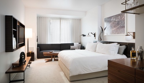 Chambre, 1 très grand lit, accessible aux personnes à mobilité réduite (Den)