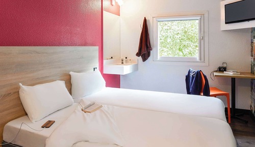 Chambre, 2 lits une place (Side Car)