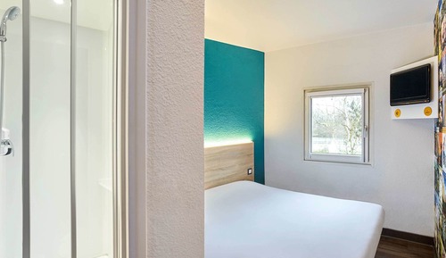Chambre, salle de bains privée