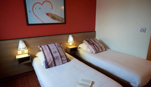 Chambre avec lits jumeaux