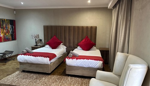 Chambre Supérieure avec lits jumeaux