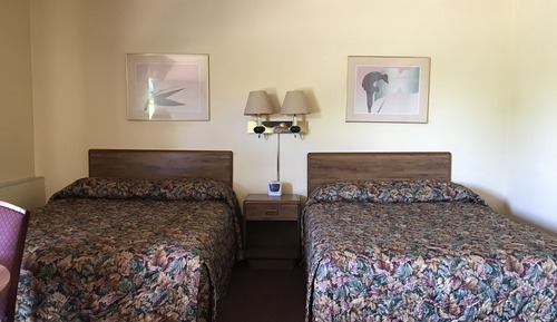 Chambre, non-fumeurs, réfrigérateur et four à micro-ondes (2 Full Beds)