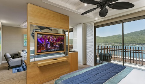 Deluxe Sea View Room