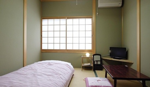 Chambre Simple Tradition, salle de bains commune (1 Single Bed)