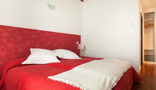 Chambre Double ou avec lits jumeaux, salle de bains attenante, vue montagne