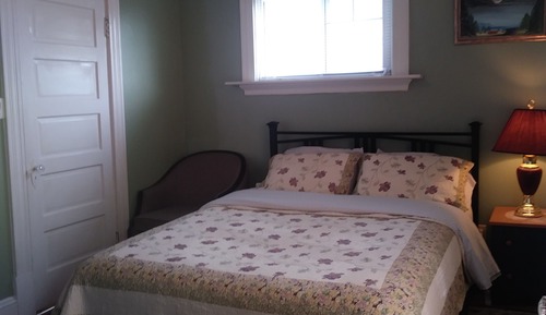 Suite Confort, 1 grand lit, salle de bains attenante