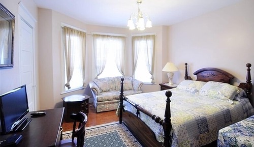 Suite Tradition, 1 grand lit, salle de bains privée