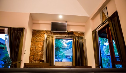 Chambre Supérieure avec lits jumeaux, vue piscine