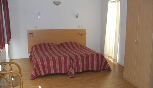 Chambre avec lits jumeaux