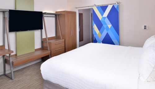 Suite, 1 très grand lit, accessible aux personnes à mobilité réduite (Communications)