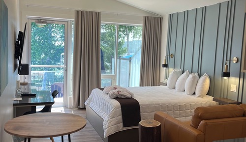 Chambre Deluxe, 1 grand lit, non-fumeurs, vue lac