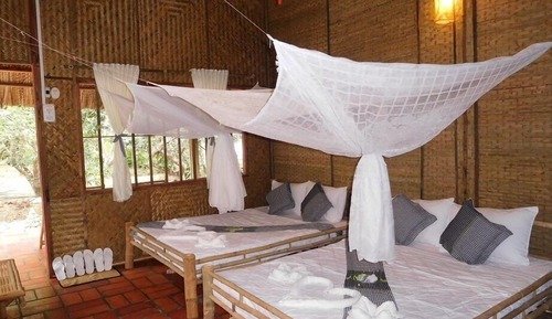 Chambre Triple, vue jardin