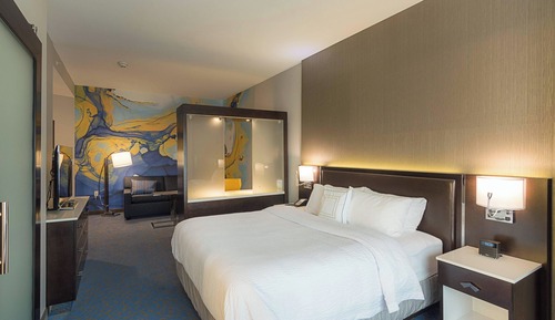Suite, 1 très grand lit et 1 canapé-lit (Mobility Accessible, Tub)