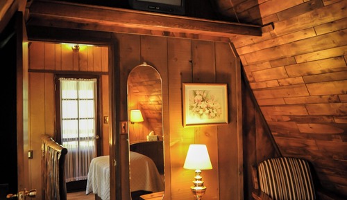 Cabane, plusieurs lits