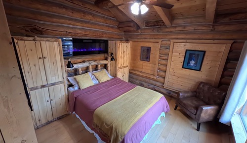 Suite Standard, 1 grand lit et 1 canapé-lit, terrasse, vue colline (9)