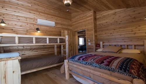 Cabane Deluxe, 2 chambres, accessible aux personnes à mobilité réduite, cuisine (2)