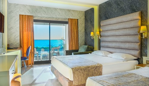Chambre Confort Double ou avec lits jumeaux, vue ville