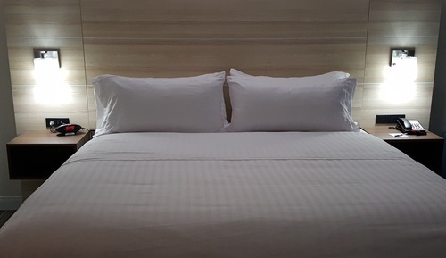 Suite, 1 très grand lit