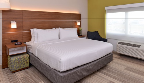 Chambre Standard, 1 très grand lit (Hearing, Roll-In Shower)