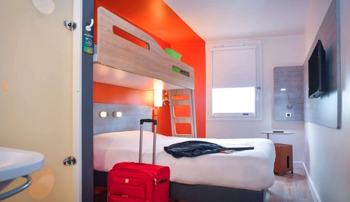 Chambre Triple, plusieurs lits