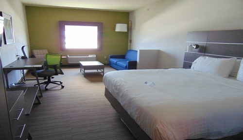 Suite, 1 très grand lit, accessible aux personnes à mobilité réduite (Accessible Tub)