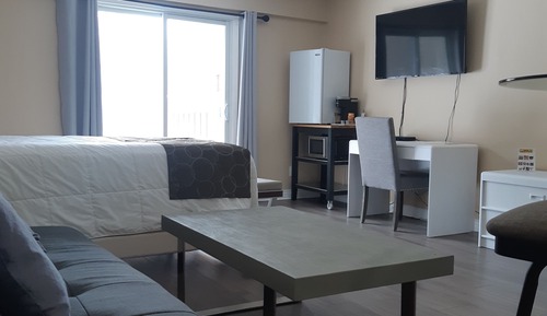 Chambre Lune de Miel, 1 grand lit et 1 canapé-lit, accessible aux personnes à mobilité réduite