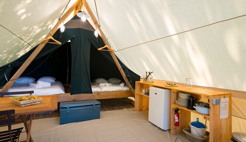 Tente, 2 chambres, salle de bains commune - La Canadienne