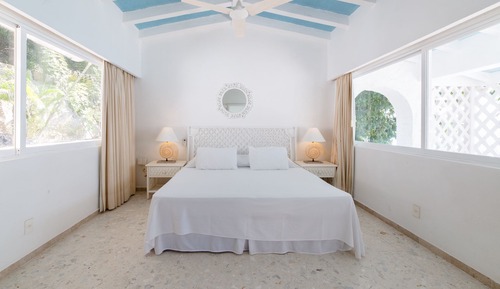 Villa, plusieurs chambres