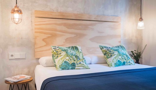 Chambre Double, vue ville