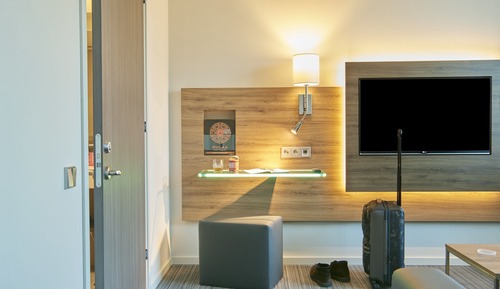 Chambre Familiale, 1 grand lit et 1 canapé-lit, non-fumeurs